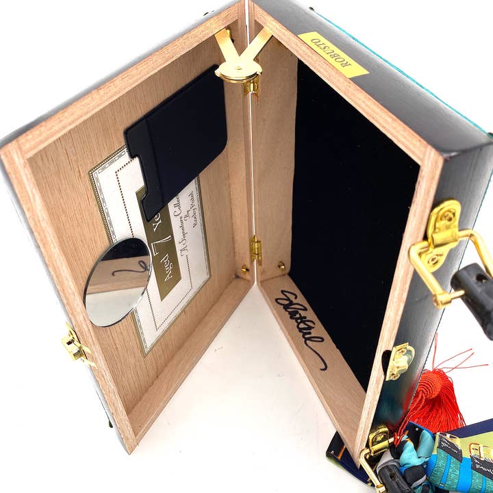 Darling and Company – Großhandel Henkeltasche – Damen – Shoji in blauer Tasche4