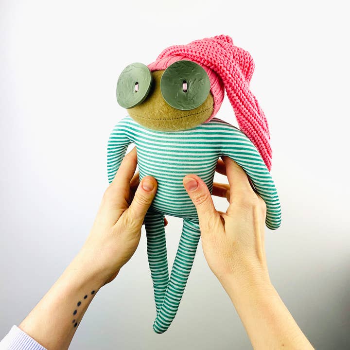 Ruby Ruth Dolls - Wholesale Decorative Tabletop Object - Rita, ornamental collectable art doll