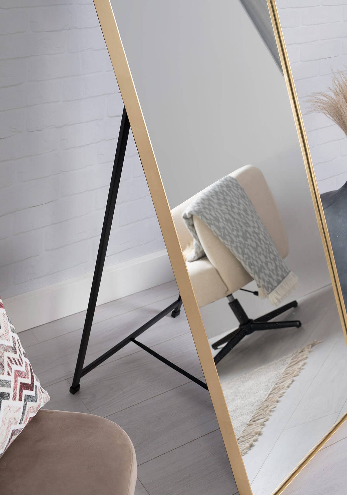 Gdeco - Wholesale Floor Mirror - Round Edge Gold Floor Mirror. 50X150Cm2