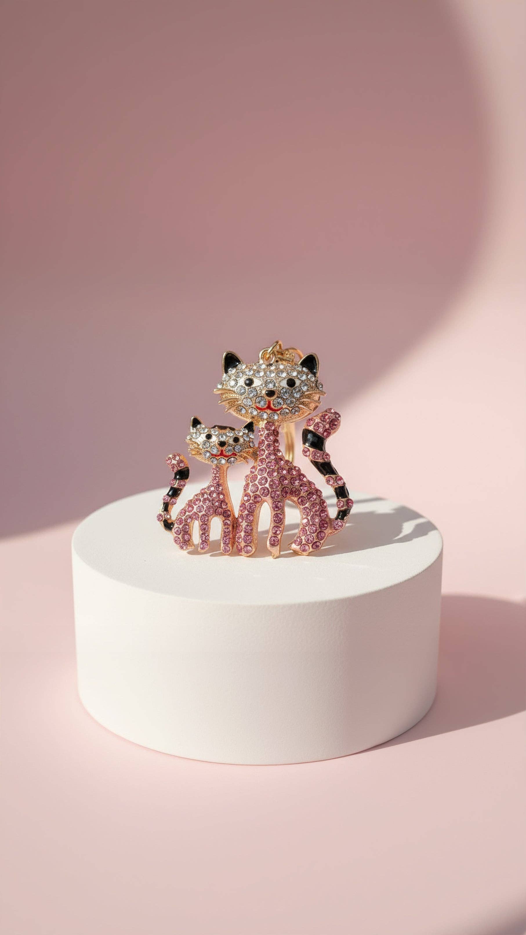 Arya Jewellery Wholesale - Wholesale Keychain - Women's - Cat & Kitten Key Ring & Bag Charm0