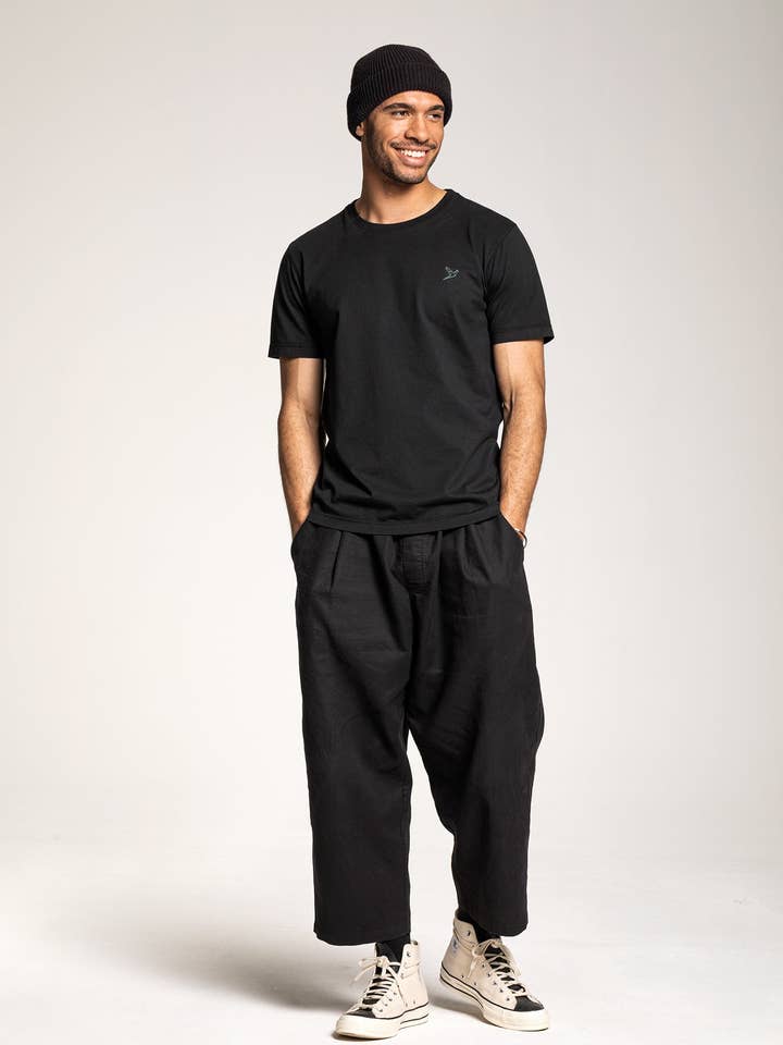 Herre ORILABO Small Logo Kortærmet T-shirt - Sort for engroshandel hos ORILABO Project