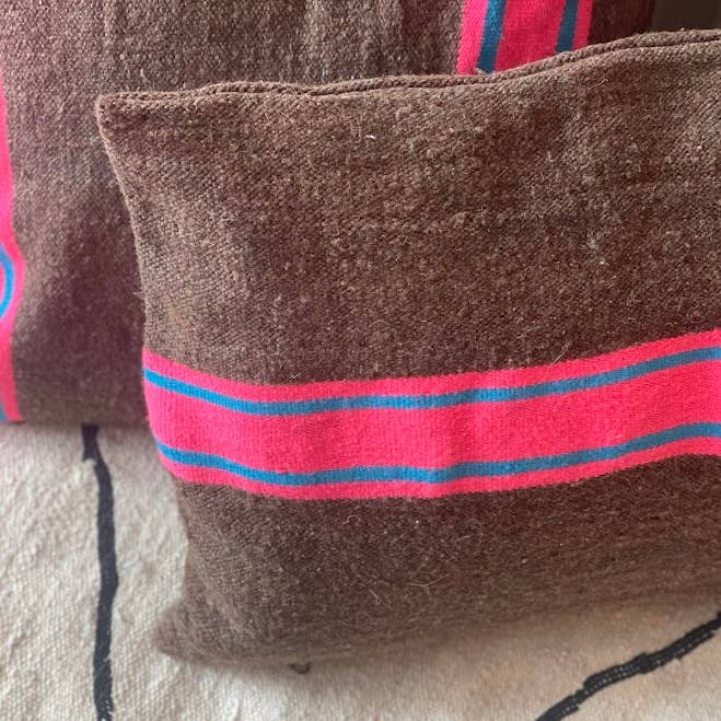 NOMAD BY LIV - Wholesale Throw Pillow Cover - Nomad by LIV - Handgemaakte Kilim Kussenhoezen, Bruin, roze7