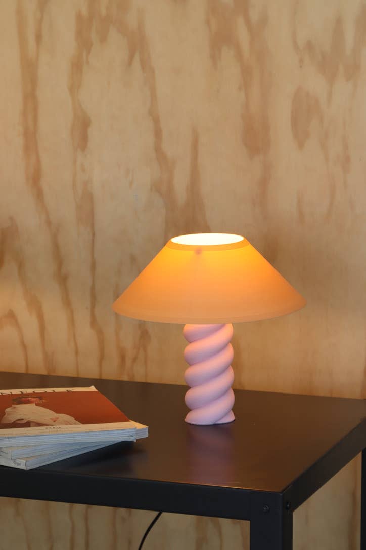 Sofiest Designs - Wholesale Accent/Desk Lamp - Sofiest Designs Swirl Table Lamp1