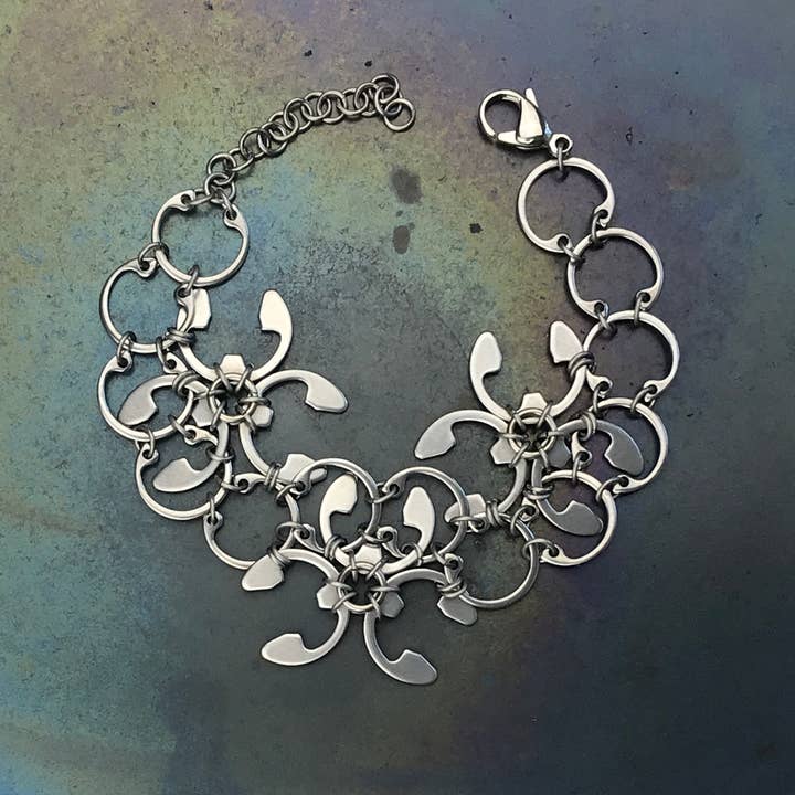 Garland Bracelet for wholesale by Wraptillion