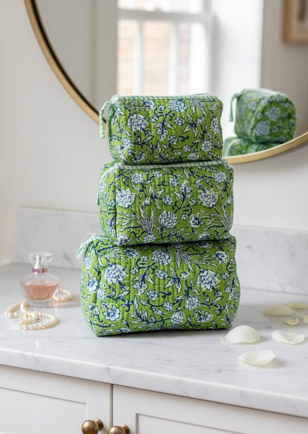 AMRANIS - Wholesale Toiletry Bag - Women's - Block Printed Toiletry Bag in Pista Green - Set of 3
