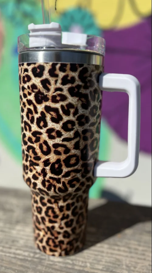 Briano Wholesale - Vente Gourde/bouteille isotherme - Gobelets de 40 oz à imprimé animalier3