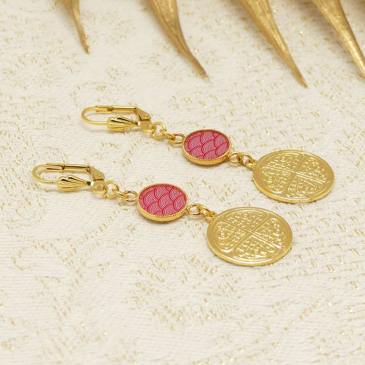 Japansk harpiks mønster kløver guld messing øreringe for engroshandel hos Lydée Déco