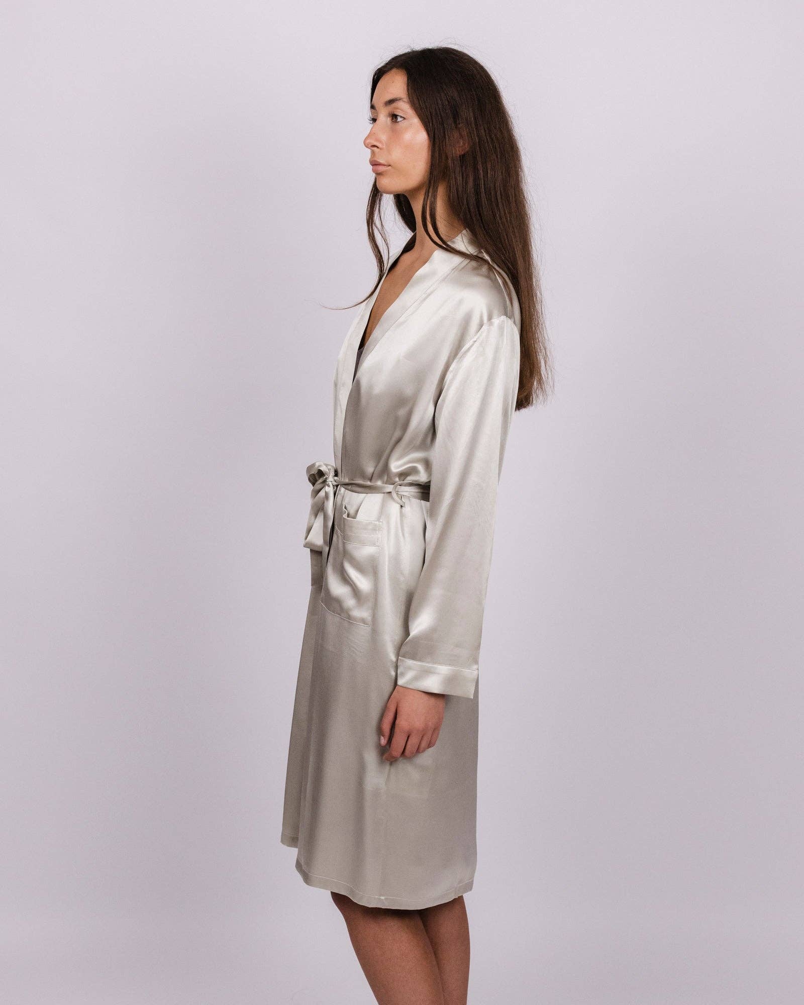 Silk Magnolia – wholesale Robe – Women's – SILK DRESSING GOWN PEARL GREY2