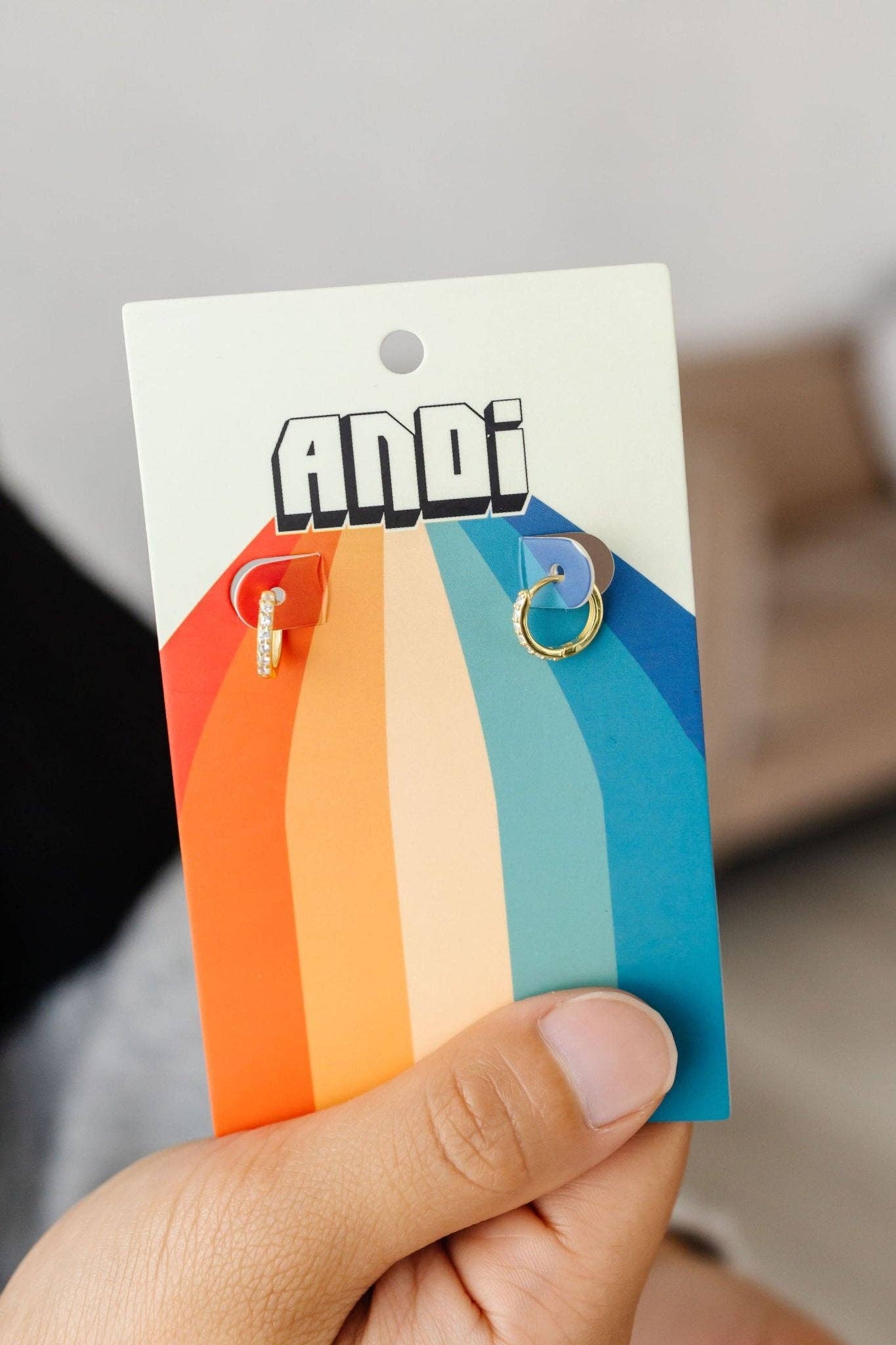 Shop Andi - Vente Créoles - Créoles en cristal doré - Hypoallergénique1