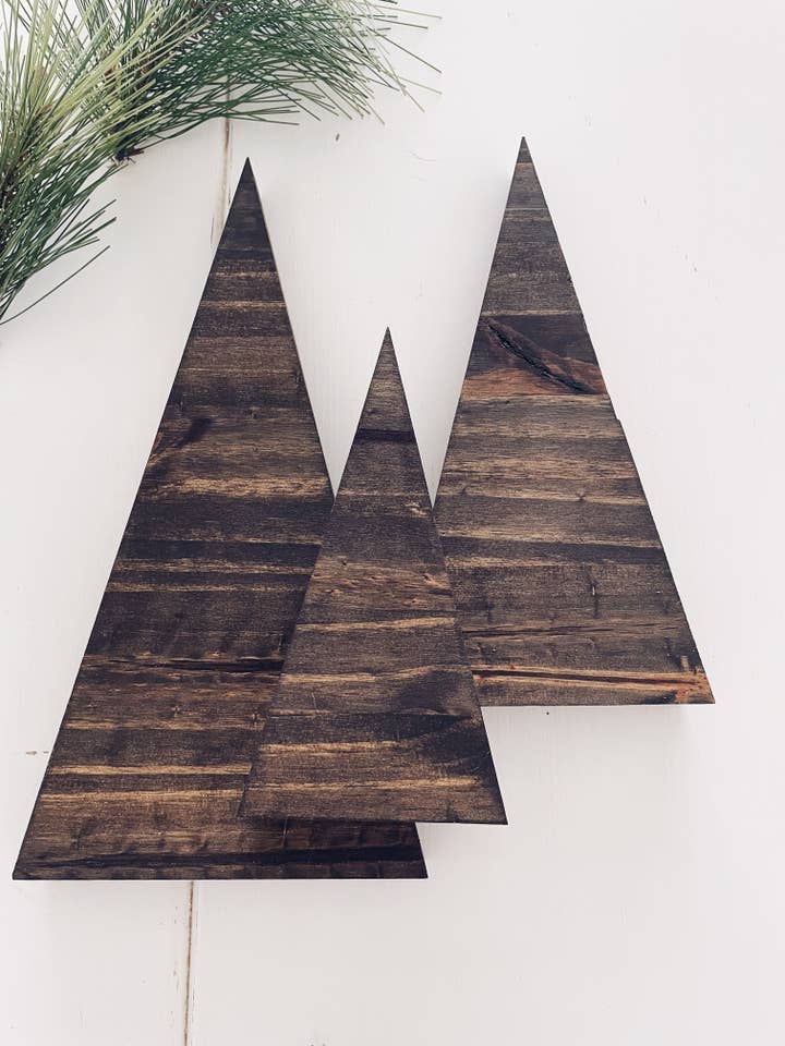 Wood Christmas trees - Dark walnut finish for wholesale by Rustiek