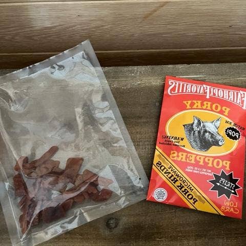 Fairhope Favorites, Inc. – Snacks tufados por atacado – Porky Poppers - Cascas de Porco Microondas3