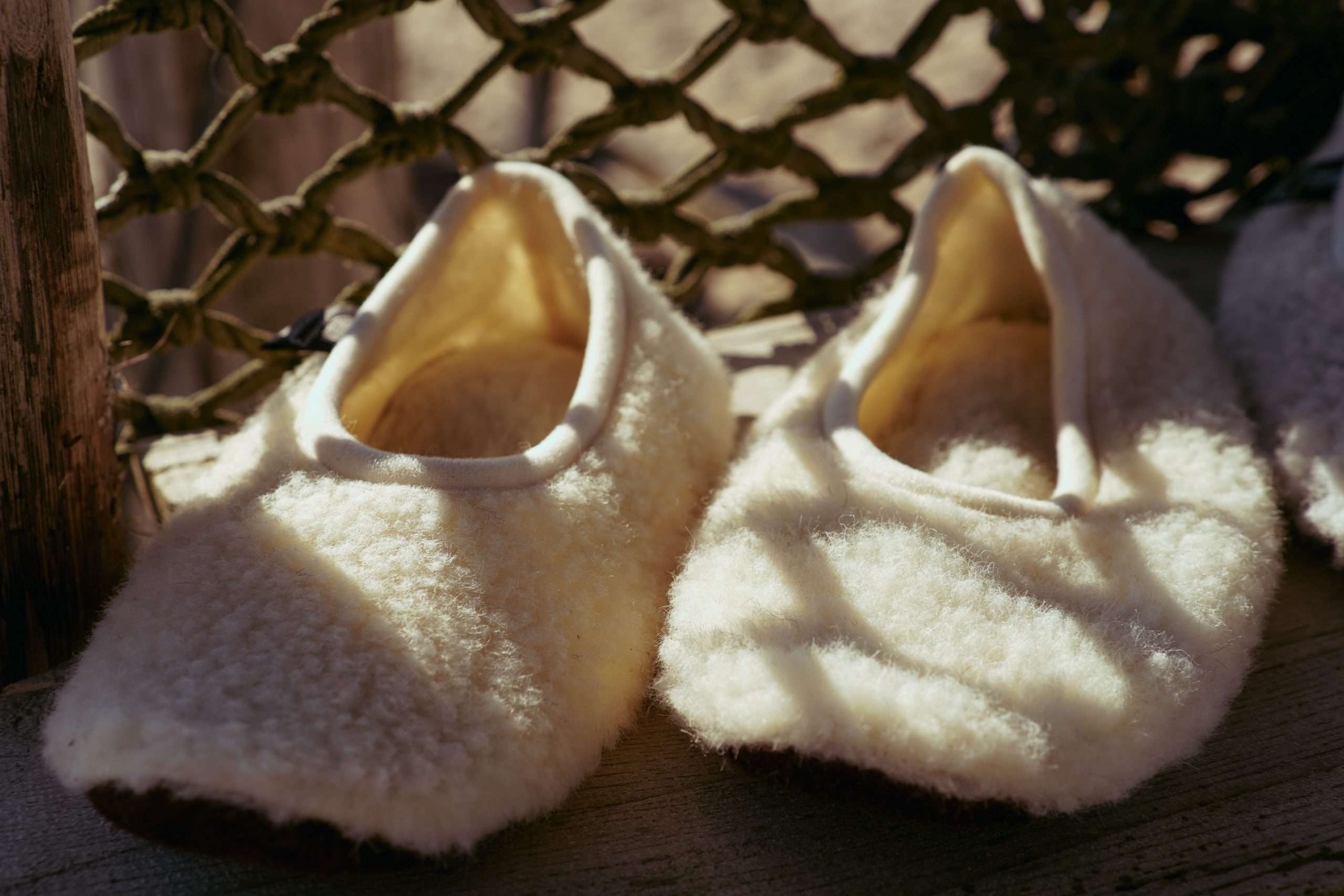 We Are Wovens - Wholesale Slippers - Women's - Ballerina Sloffen - 100% wool - Flat White1