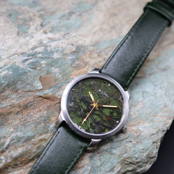 Gammel timer for engroshandel hos Asten