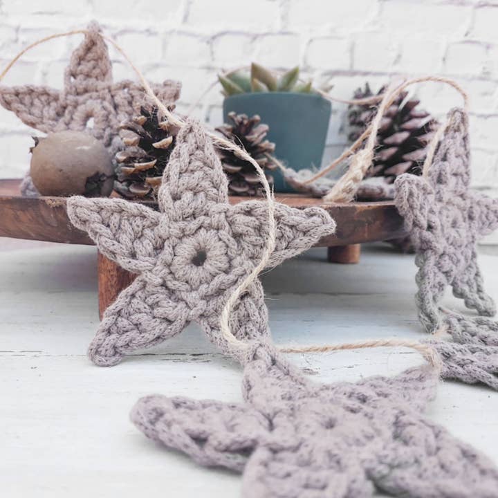 Rustic Crochet Christmas Garland with Stars for wholesale by Diva Dessva