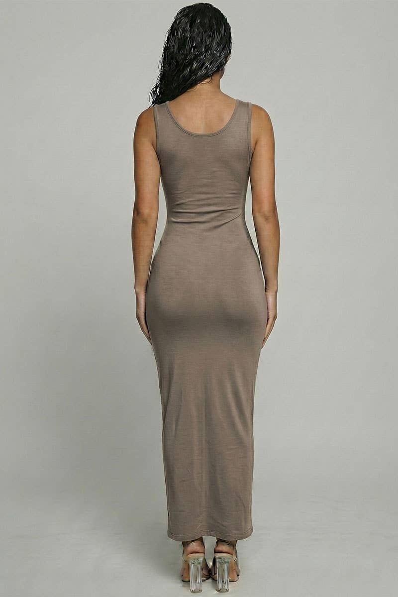 CAPELLA APPAREL – wholesale Klänning - Dam – Ärmlös maxiklänning i basstil24