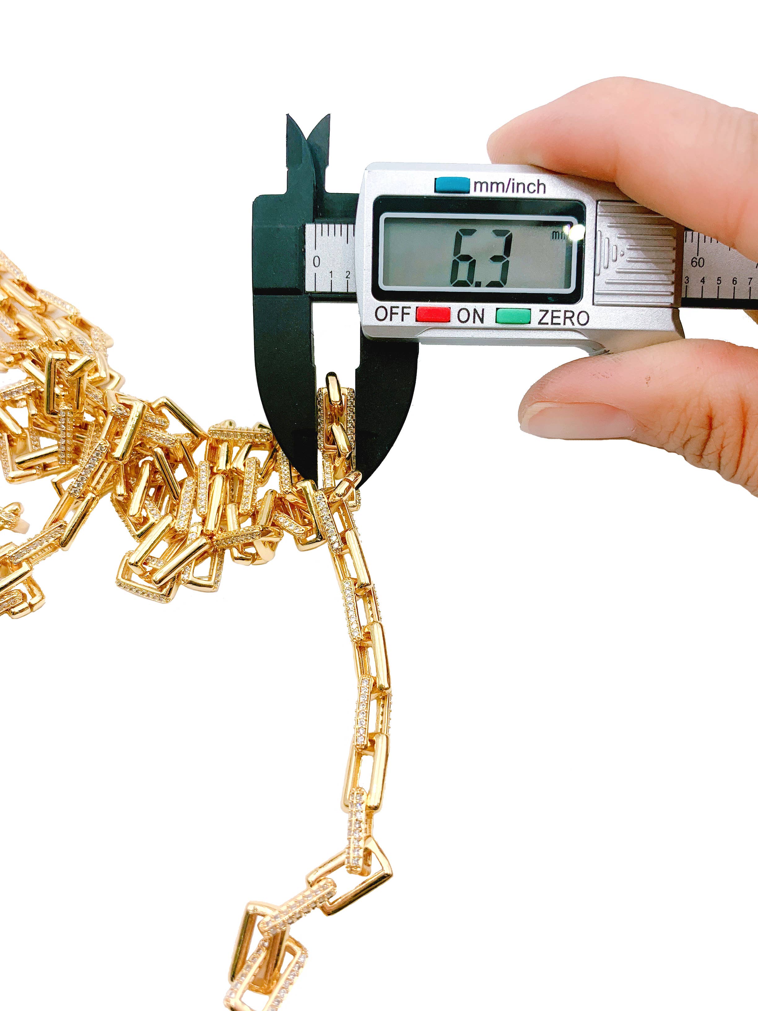 Beads Creation - Venta al por mayor Collares de cadenas y eslabones - Cadena con clip a pie, cadena de circonita cúbica gruesa y alargada, CH0997