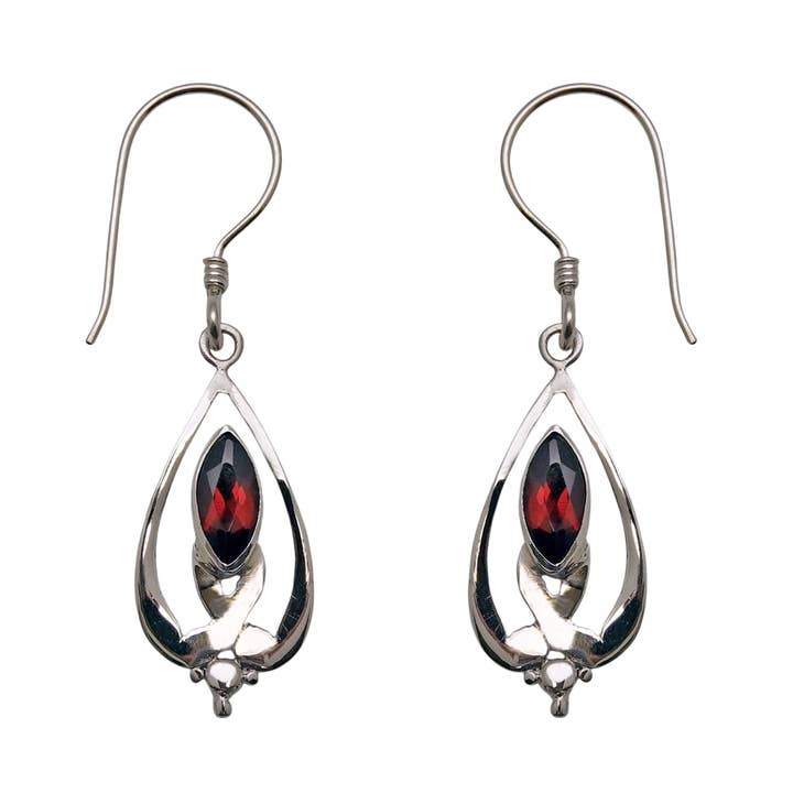 Boucles d'oreilles florales en grenat marquise (335CGA) pour la vente par Vera Wolf