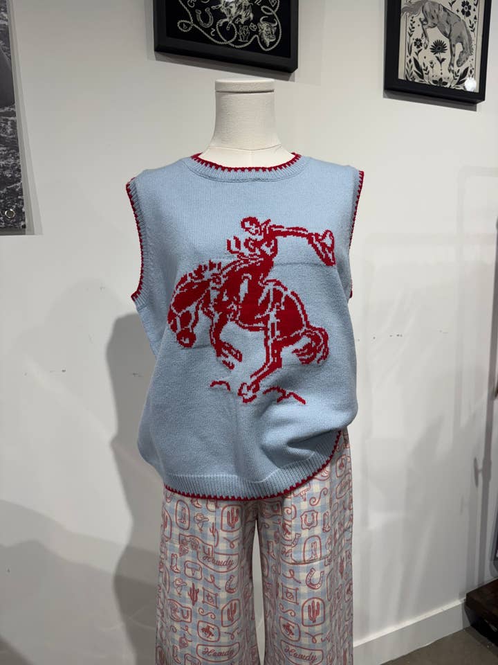 Chapeau bas au gilet sans manches Cowboy Bronc Rider rouge/bleu pour la vente par Rockin A Design
