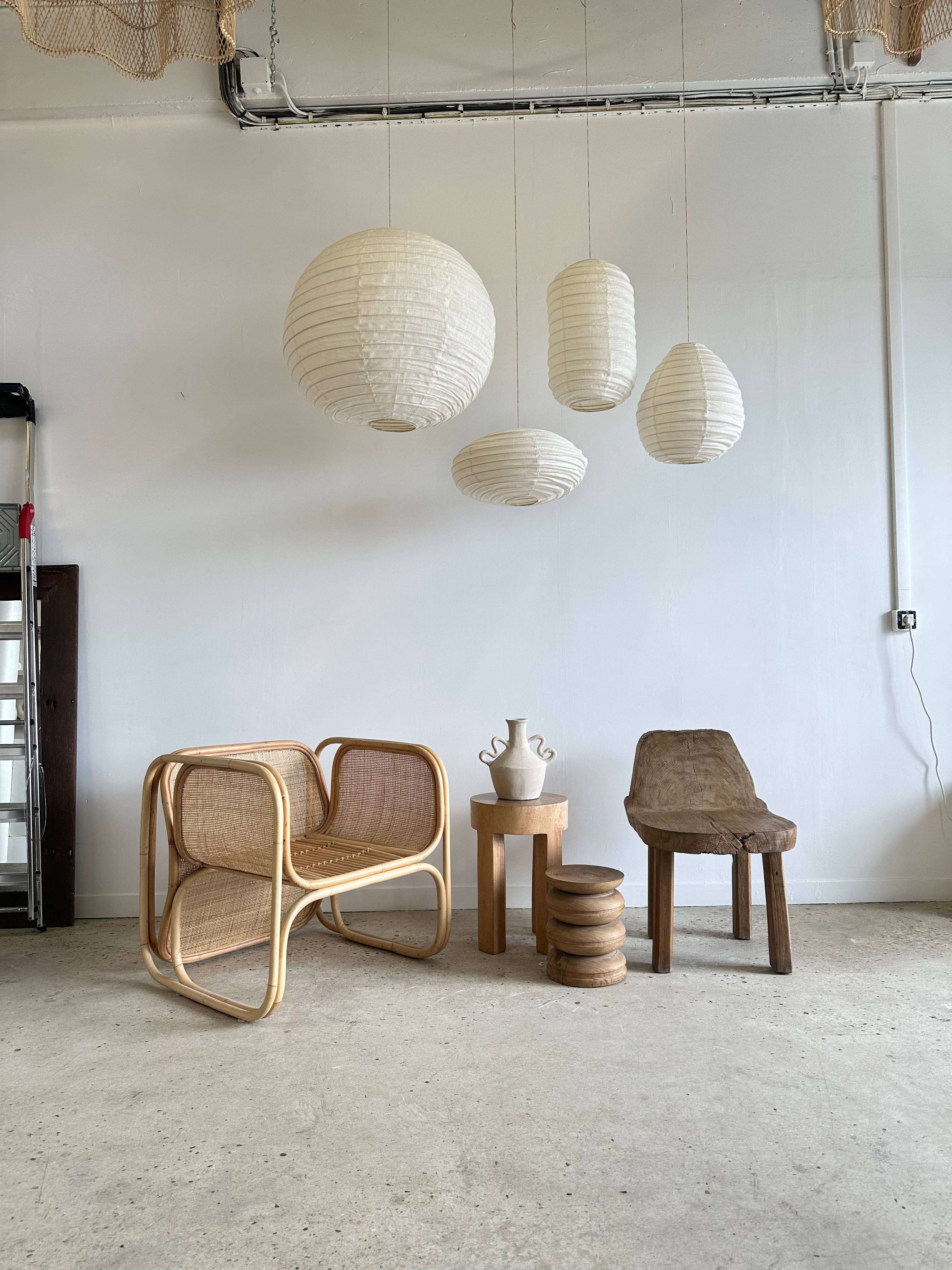 Office Objets - Wholesale Chandelier/Hanging Light - Average Japanese-style oval flattened pendant in rattan and natural linen H30 D456