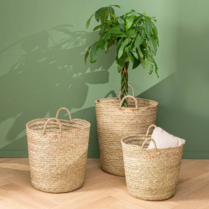 Flettet palme kurv med håndtag for engroshandel hos Bohome Living