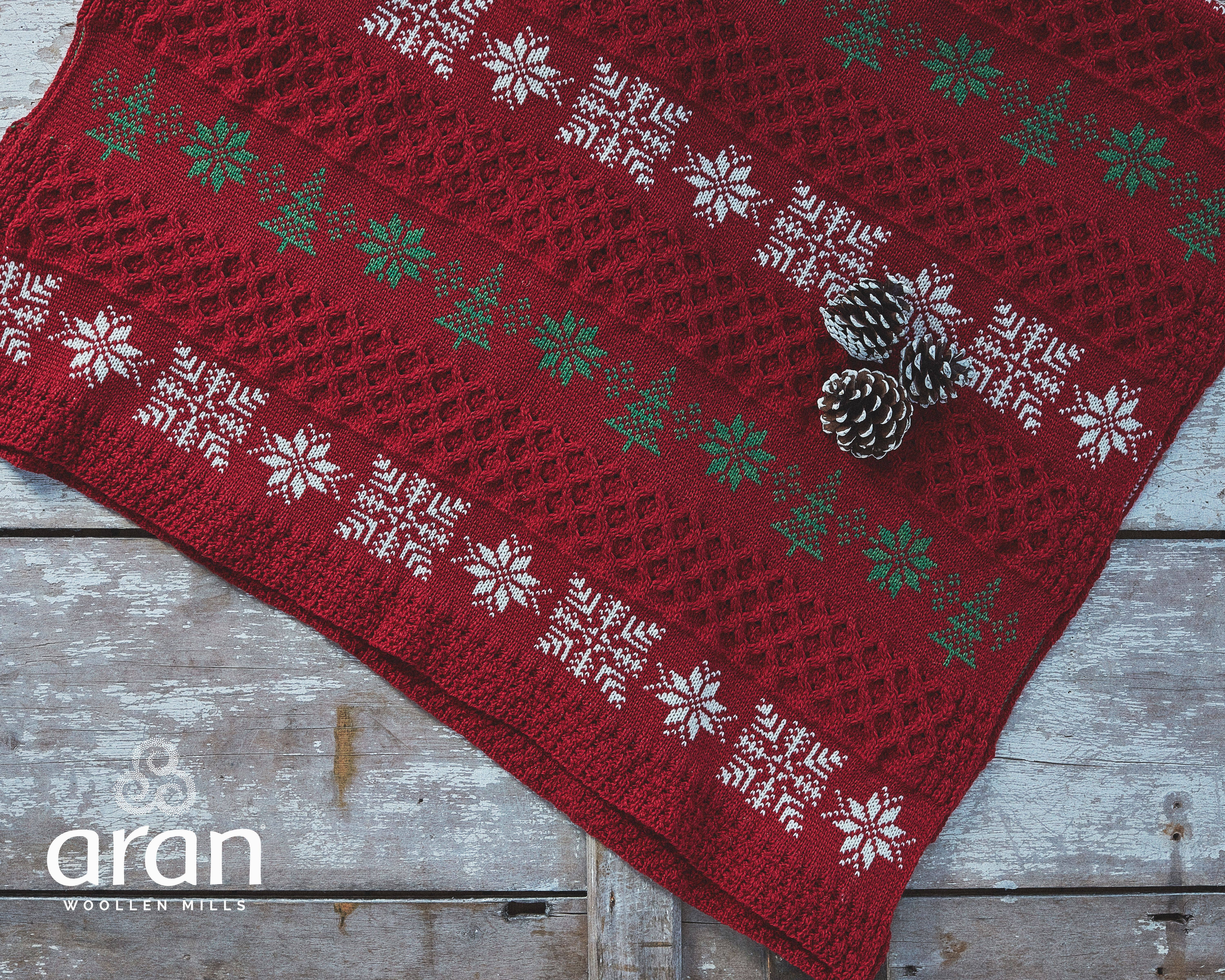 Aran Woollen Mills - Wholesale Throw Blanket - Christmas Throw2