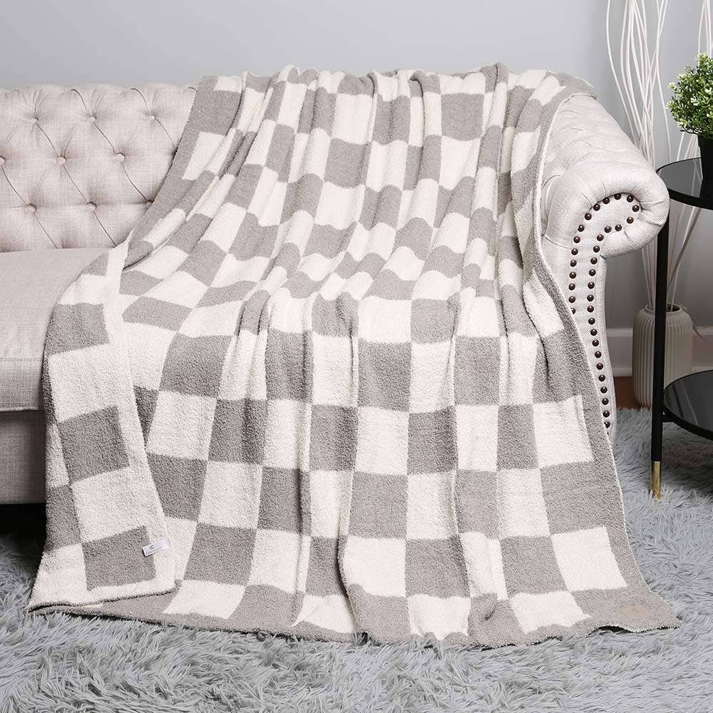 Sensibling Corp. – wholesale Throw blanket – Reversible Checkerboard Patterned Throw Blanket
12