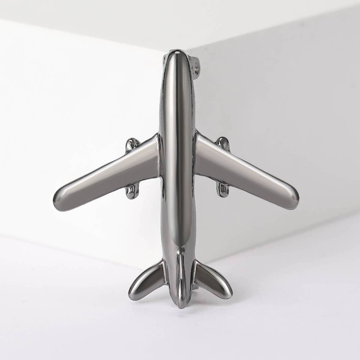 Tourtiwi – wholesale Brosch – Mini polerad flygplansbrosch3