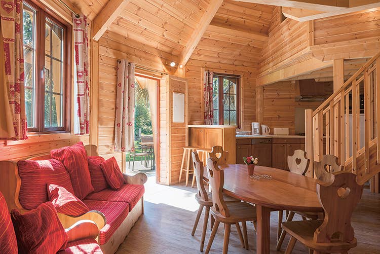 Schiffer Publishing - Wholesale Nature & Outdoors Book - Glamping: Glamorous Camping in the Great Outdoors1