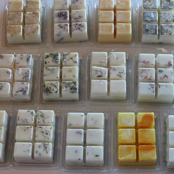 Wax Melts for wholesale by Di Luna Candles