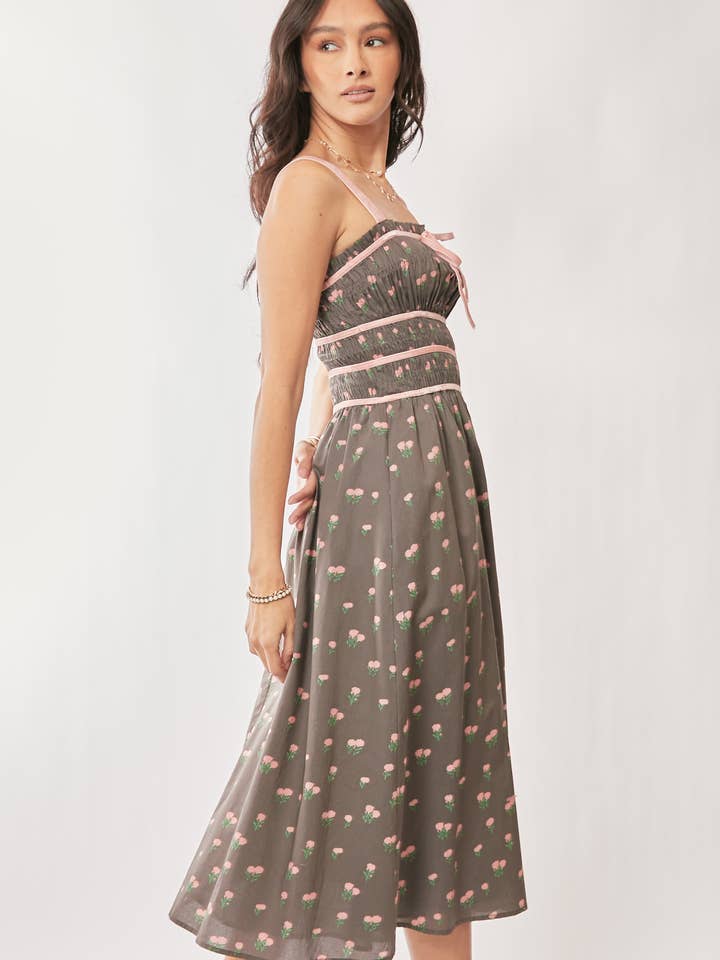 Davi & Dani - Vente Robe – femme - ROBE MIDI EN VELOURS À SMOCKING AVEC PLUS DE CONTRASTE17