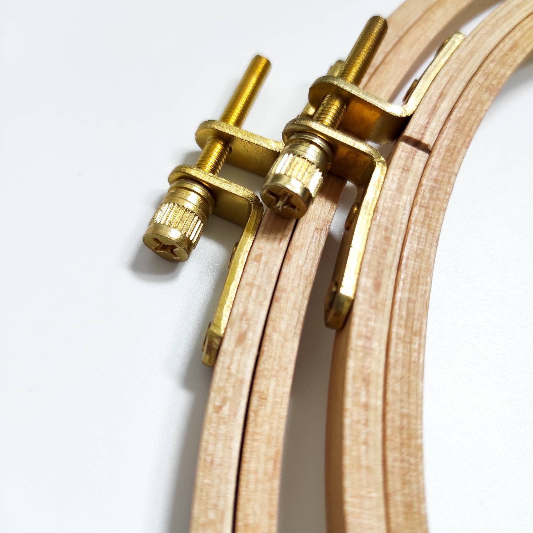 SChandworks - Vente Accessoire de broderie/point de croix - Cercle à broder ovale en bois de hêtre5