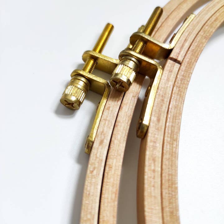 SChandworks - Wholesale Embroidery/Cross Stitch Supplies - Beechwood Embroidery Oval Hoop5