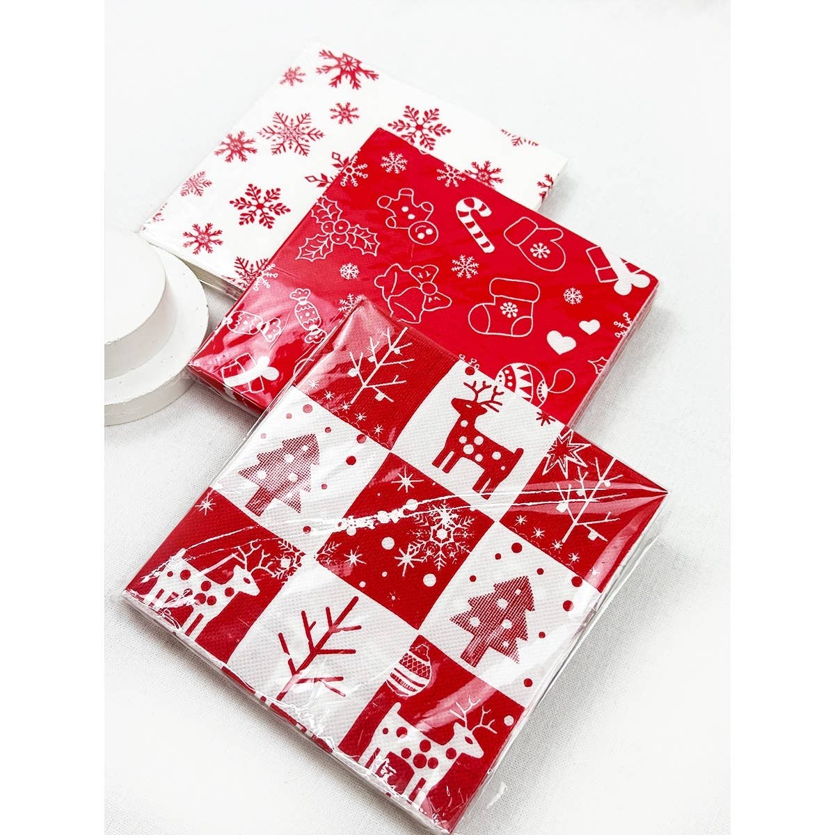 MÉLANGER LA COULEUR Serviettes thème flocon de neige de Noël et rouge blanc en vente sur Faire1