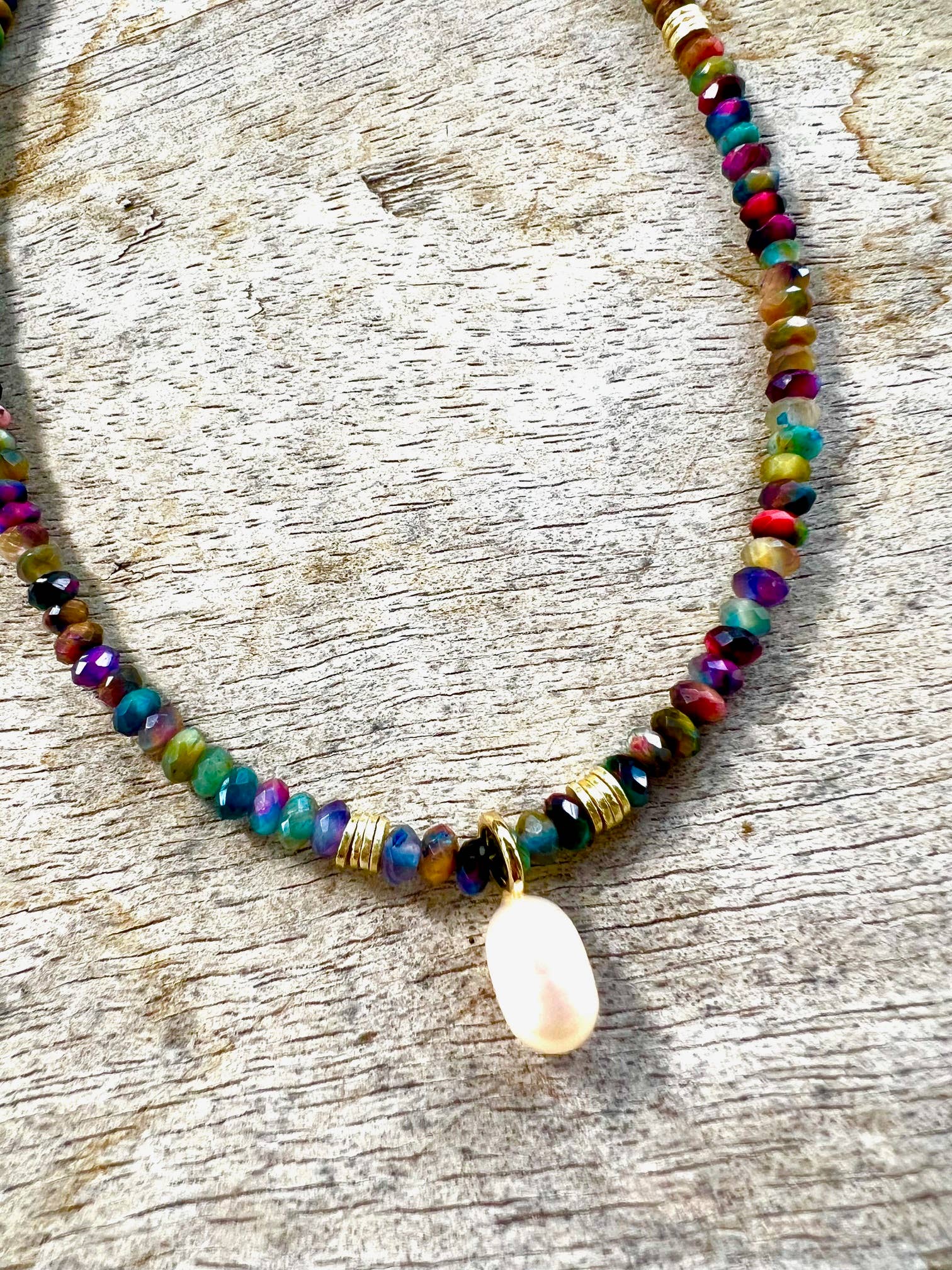 Sonya Renee Jewelry - Vente Collier de perles - Collier Minnie - Perles de Dolomite avec Inflexions Dorées7