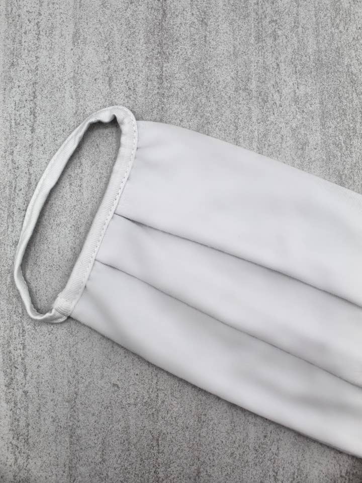 Máscaras de tecido de algodão de cor sólida por atacado de Trésor by Tanya