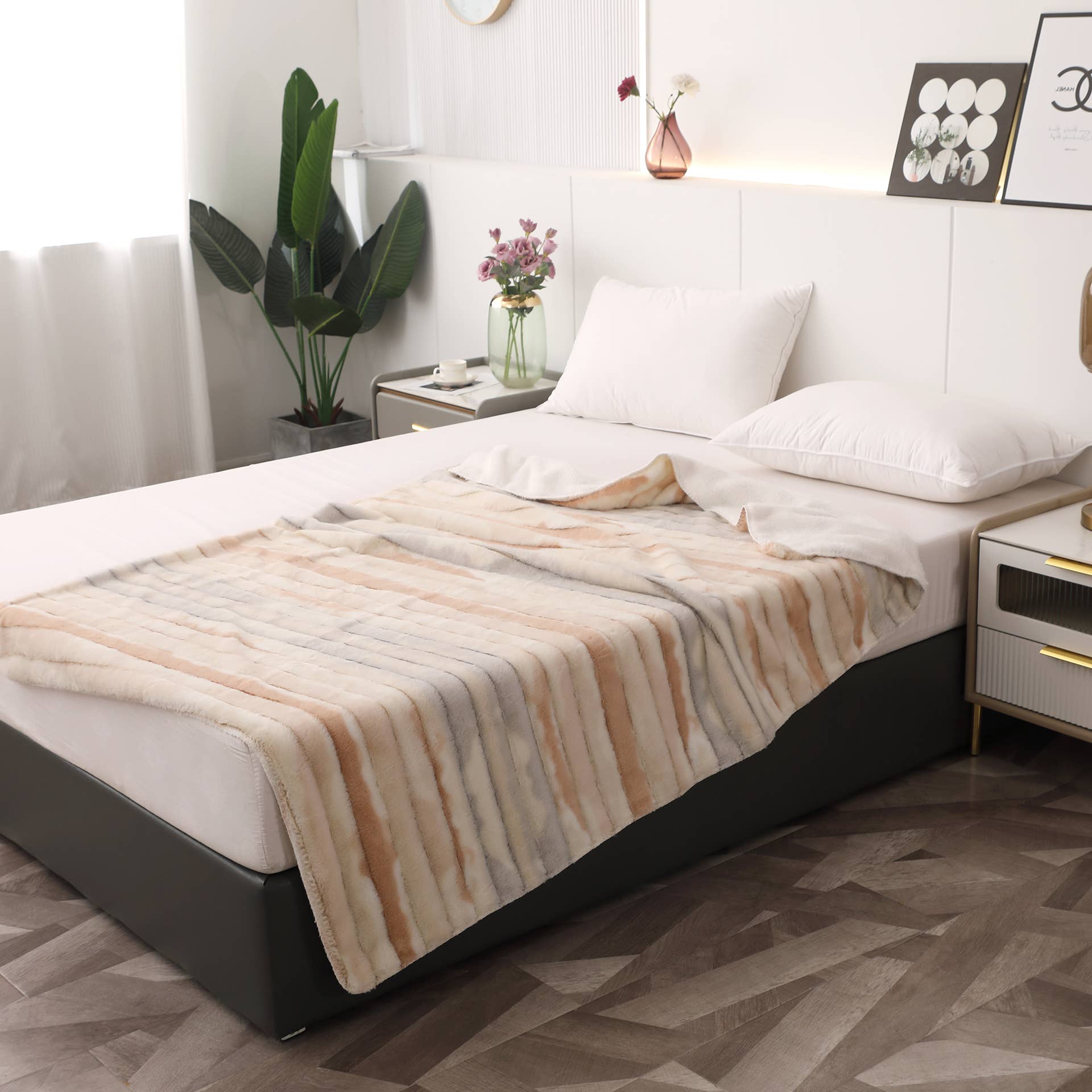 Duke Imports - Wholesale Throw Blanket - "S'mores" Faux Fur Plush Throw Blanket -50"x70"1