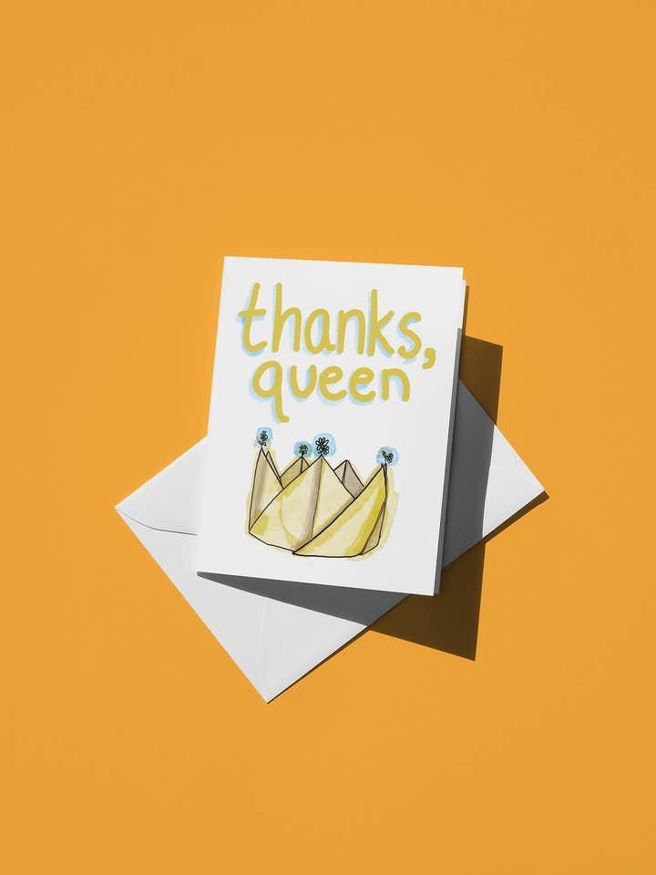 Grazie, Regina - Biglietto di Ringraziamento - Gratitudine Divertente per Gen Z e Millennial, Nota Unica e Divertente per Amici e Famiglia, Regalo Perfetto per Ogni Occasione per la vendita all'ingrosso da parte di semiserious studio