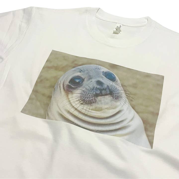 Rolig Fat Seal Chins T-shirt Meme Gift för wholesale av ZZZEBRAAA LIMITED