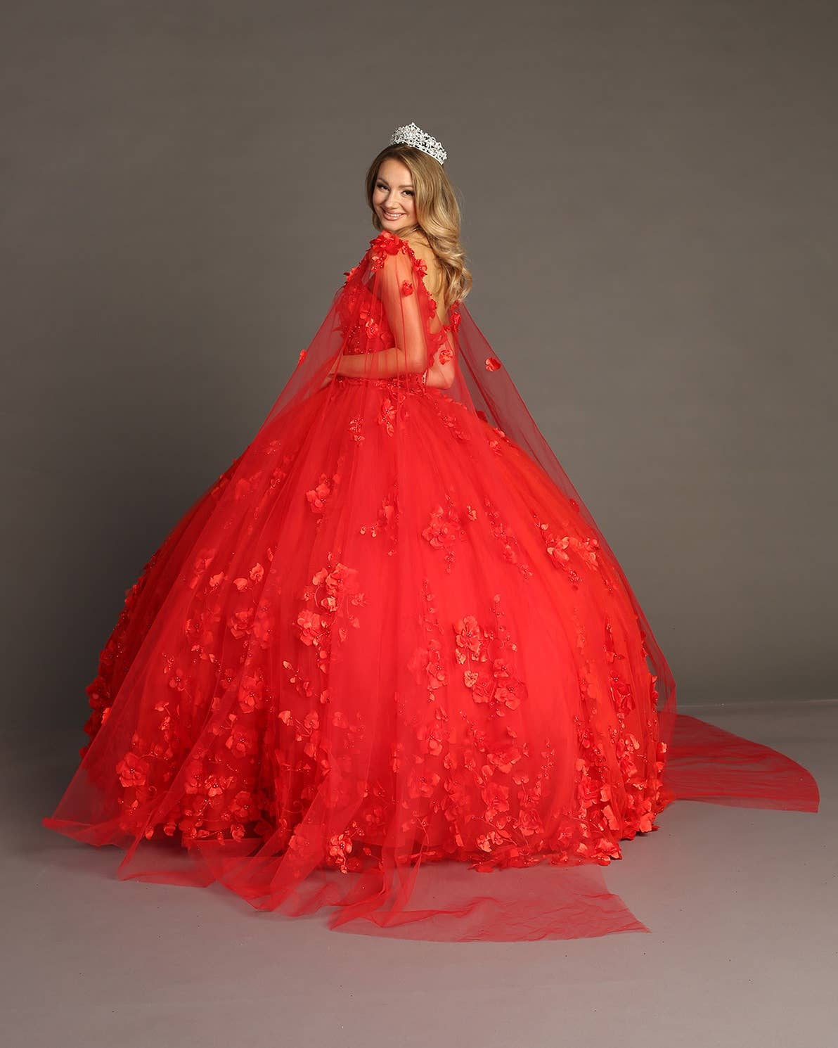 Chicas – Vestido comprido - Mulher por atacado – Vestido de Quinceanera com Flores e Capa com Abertura CHF301831