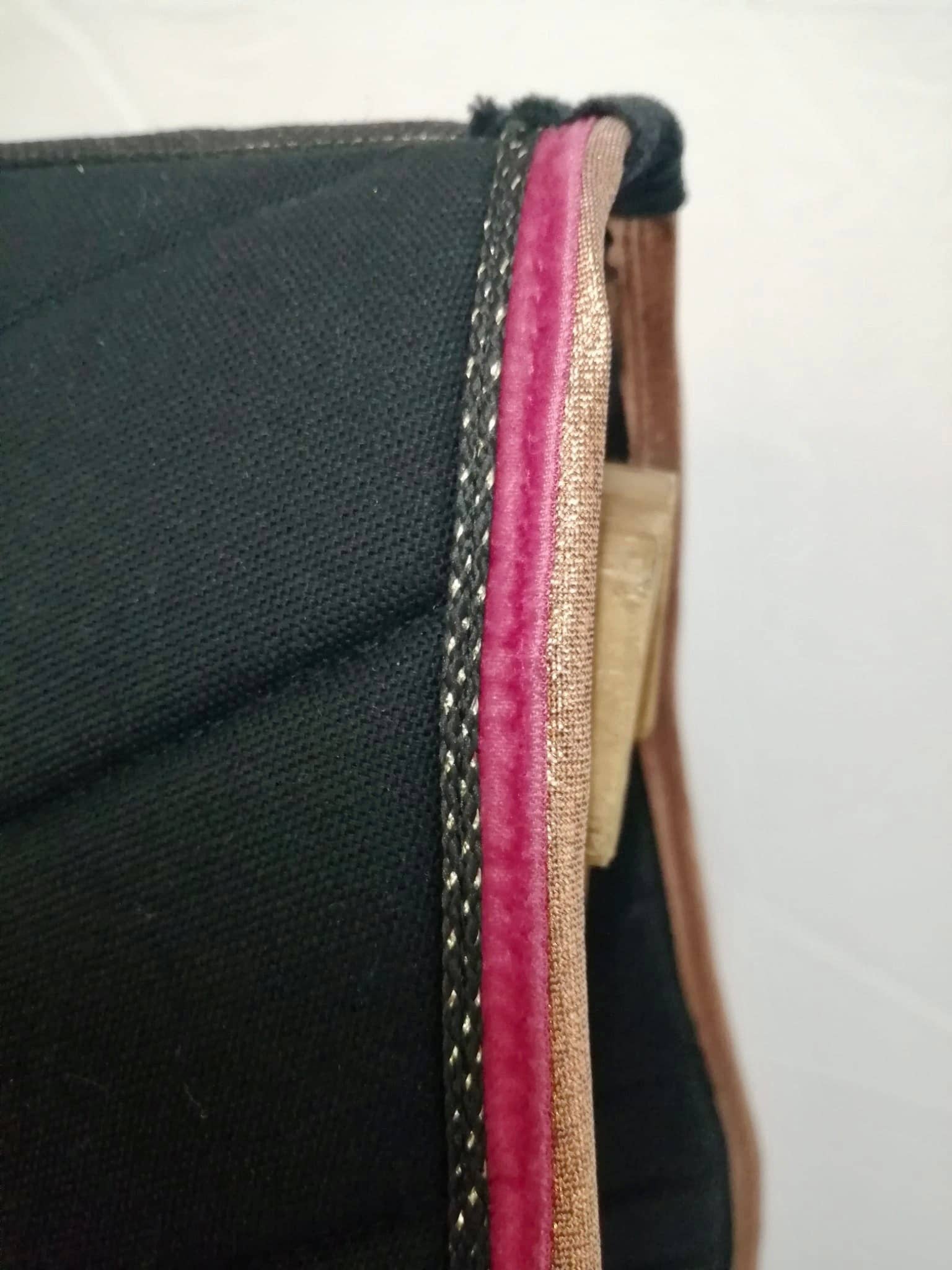 Black glitter saddle pad in fuchsia pink velvet version for wholesale on Faire3