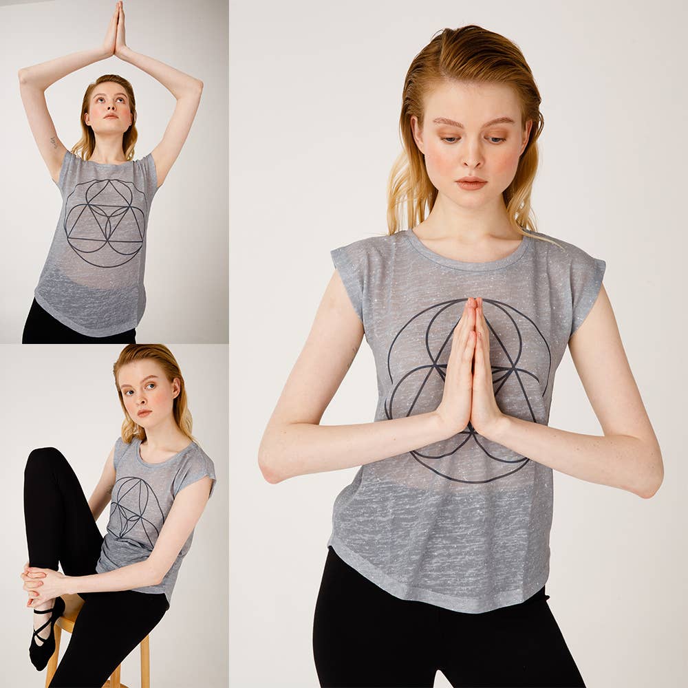 gris T-shirt gris BiggYoga Namaste en vente sur Faire3