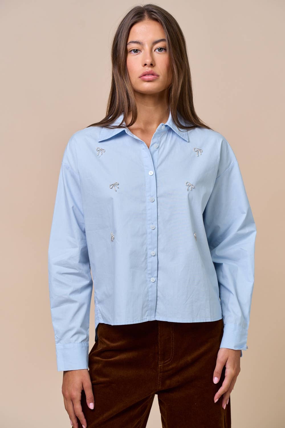 Lalavon - Vente Chemise à col boutonné – femme - Chemise à boutons ornée de bijoux et nœud en strass3