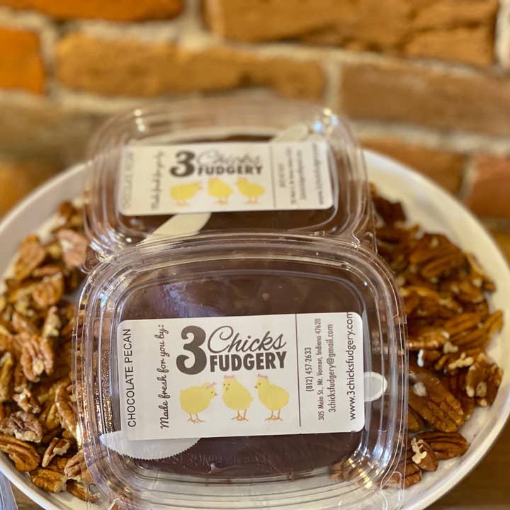 3 Chicks Fudgery - Vente Fudges - Fudge au chocolat et aux pacanes 1/2 livre1