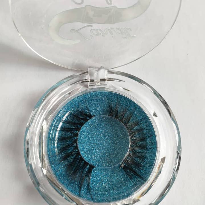 Lariat Lashes - Wholesale False/Fake Eyelashes - Lady Luck2