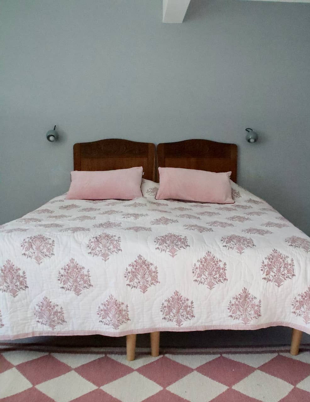 Rozablue – wholesale Dekorativ kudde – Handgjord Varmala Roza-kudde med fyllning, 40 x 70 cm8