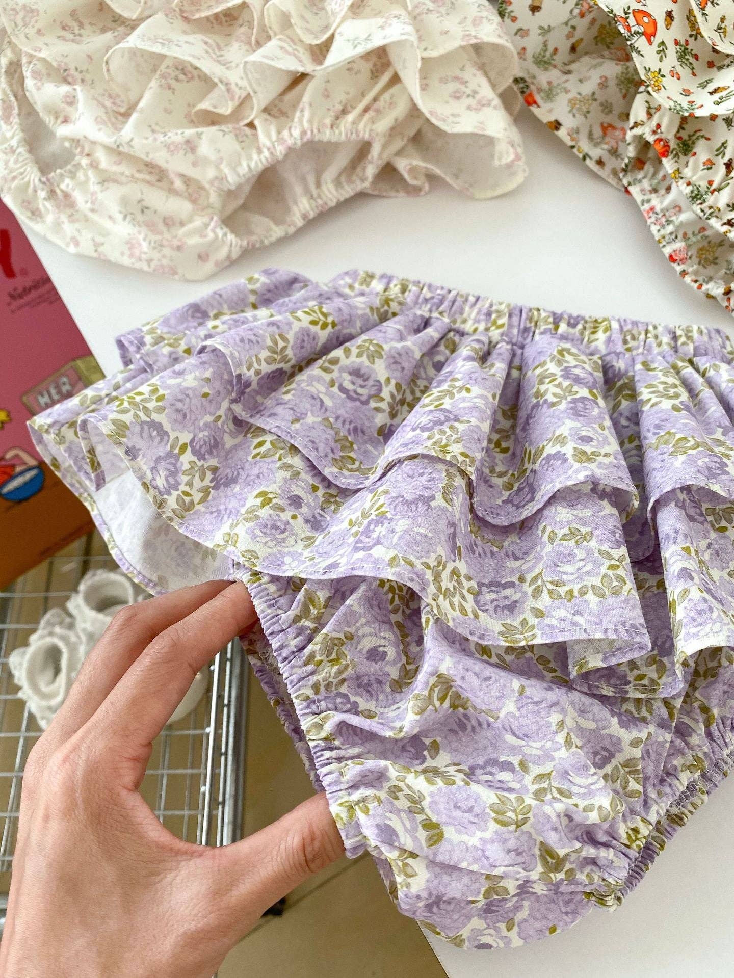 MyKids-USA® - Wholesale Top & Short Set - Kids - Arrival Cute Baby Girls Floral Ruffle Shorts Bloomers4