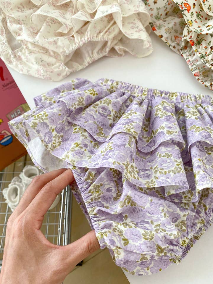 MyKids-USA® - Wholesale Top & Short Set - Kids - Arrival Cute Baby Girls Floral Ruffle Shorts Bloomers4