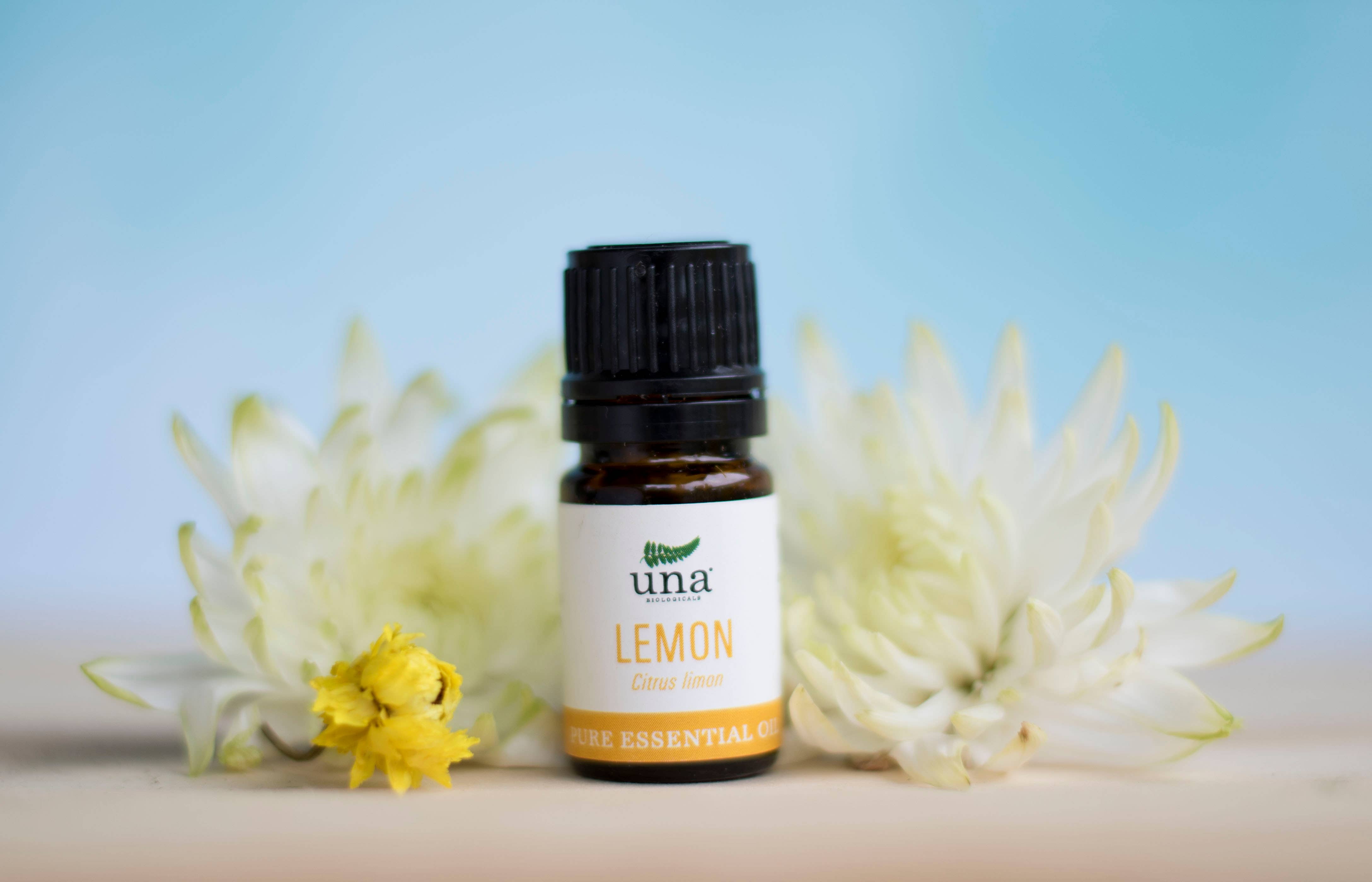 Una Biologicals - Wholesale Essential Oil - Lemon Essential Oil1