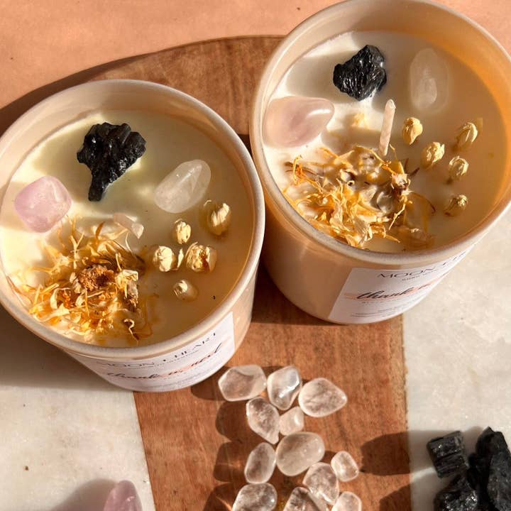 The Moon+Heart – wholesale Burkljus – HEALING Intention Soy Wax Candle | Ametist, klar kvarts och svart turmalin | Doft: Svart Oud, Rose & Mandarin