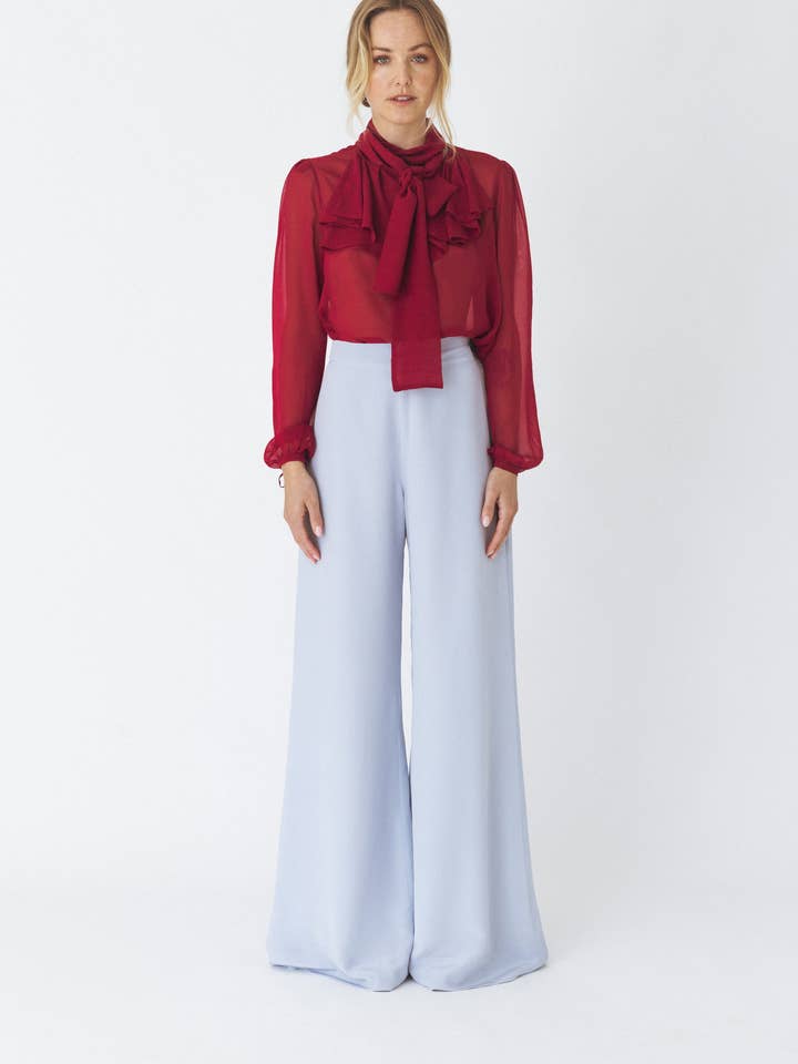 Bordeauxrode blouse met ruches en chiffon voor wholesale door ANT WOMAN COLLECTION